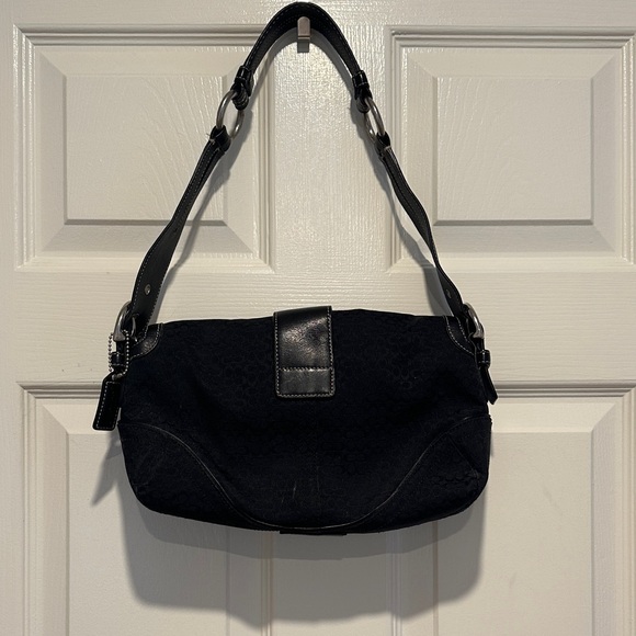 Vintage Y2K Coach Soho Flap Buckle Shoulder Bag 1463 – Black Leather - Picture 4 of 15